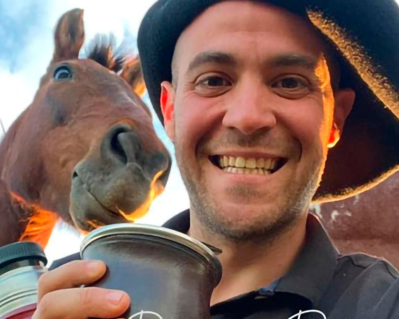 Bryan Petaccio, la historia de un gaucho que es furor en las redes