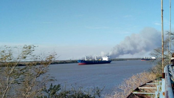 Santa Fe pedirá que intervenga la Justicia Federal por el avance del fuego en el Paraná