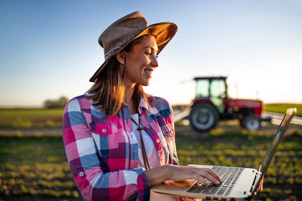 Galicia lleva las mejores soluciones financieras y digitales a la Rural de Palermo