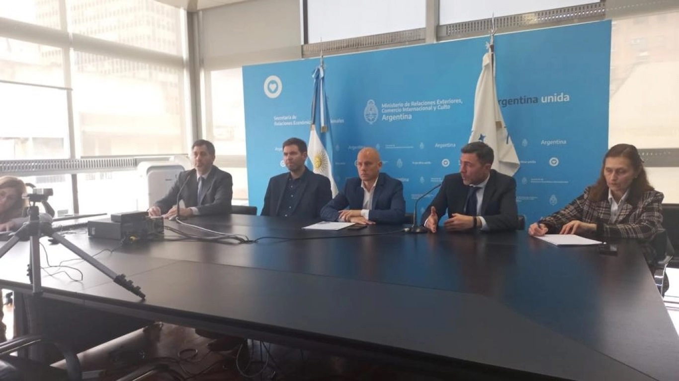 CAFMA reunió a embajadores para potenciar la venta de maquinaria argentina en el mundo