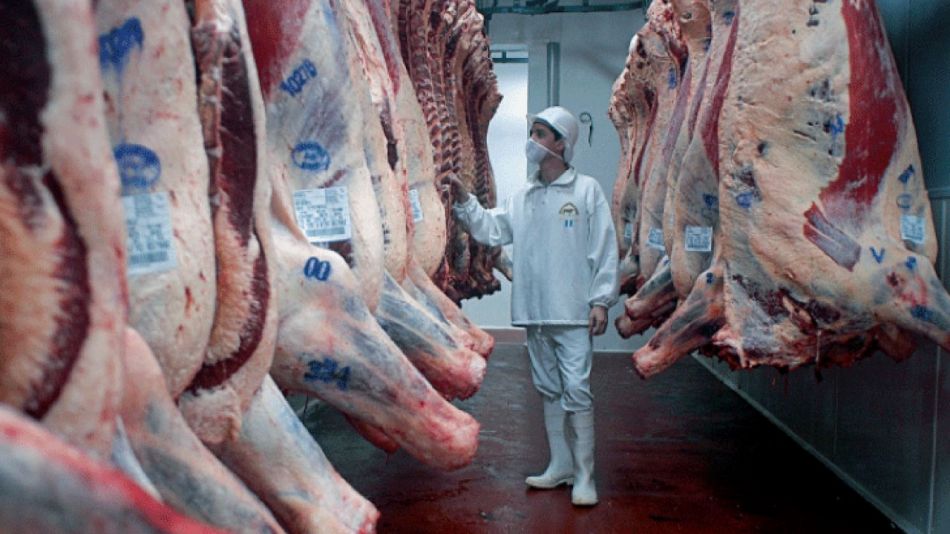 Se esperan precios entre 30% y 40% inferiores para la carne en el 2023