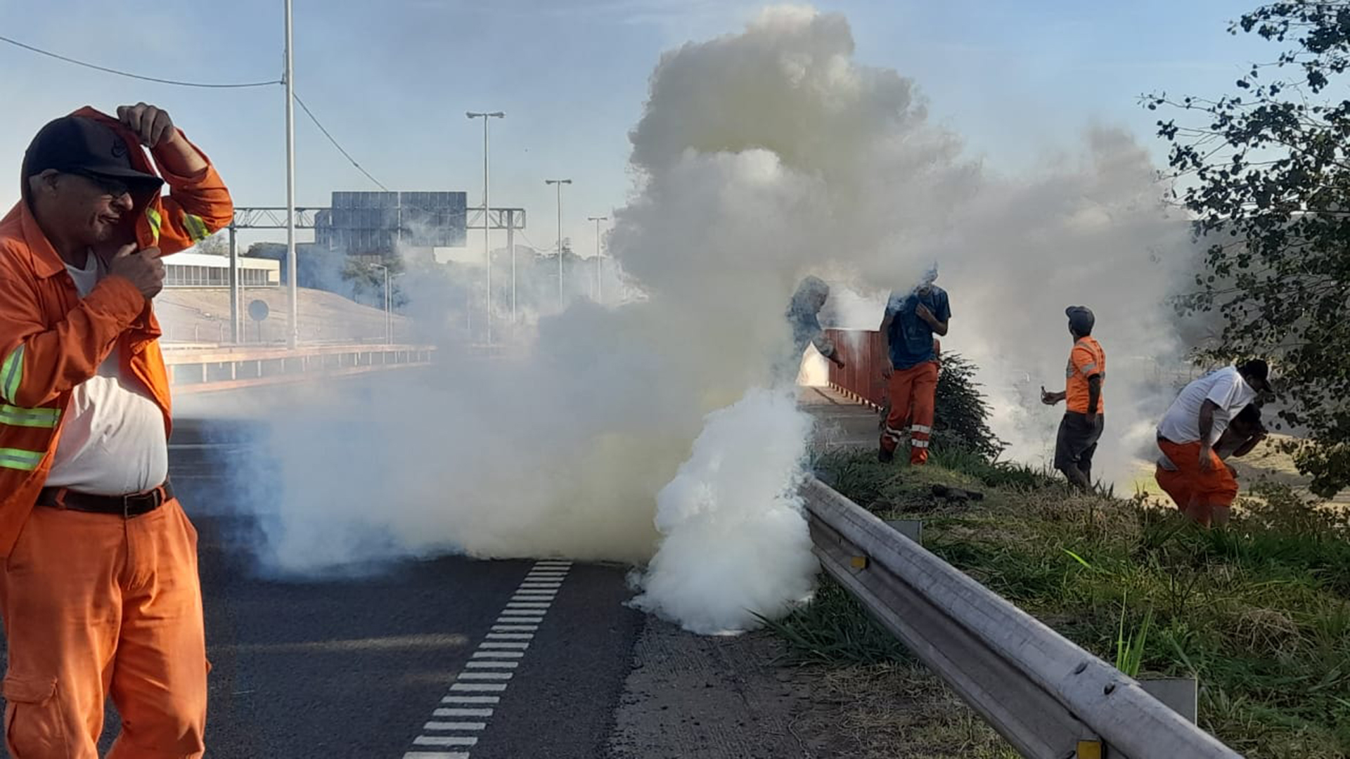 Puerto de Rosario : retomaron la actividad tras 40 días de bloqueo por un conflicto gremial