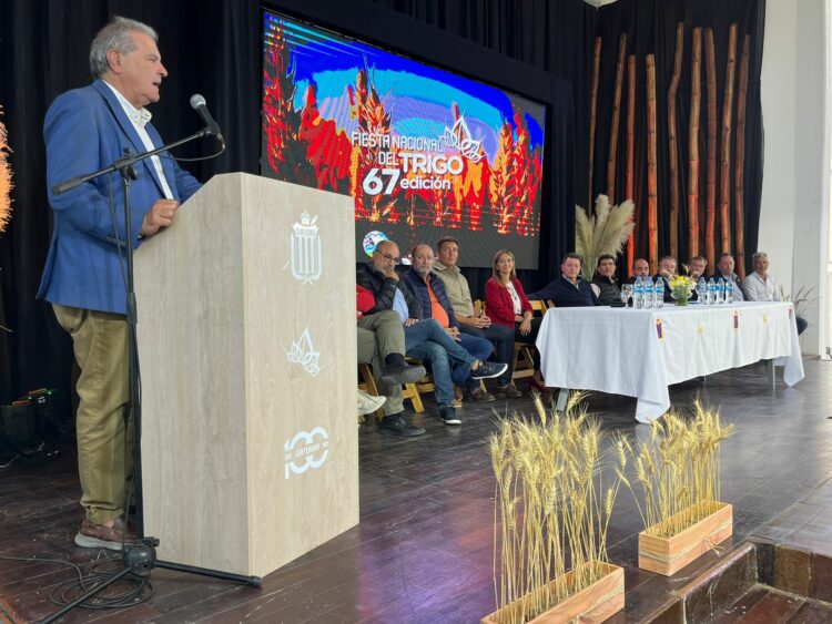 El Ministerio de Agricultura y Ganadería entregó $ 17 millones a productores en Leones