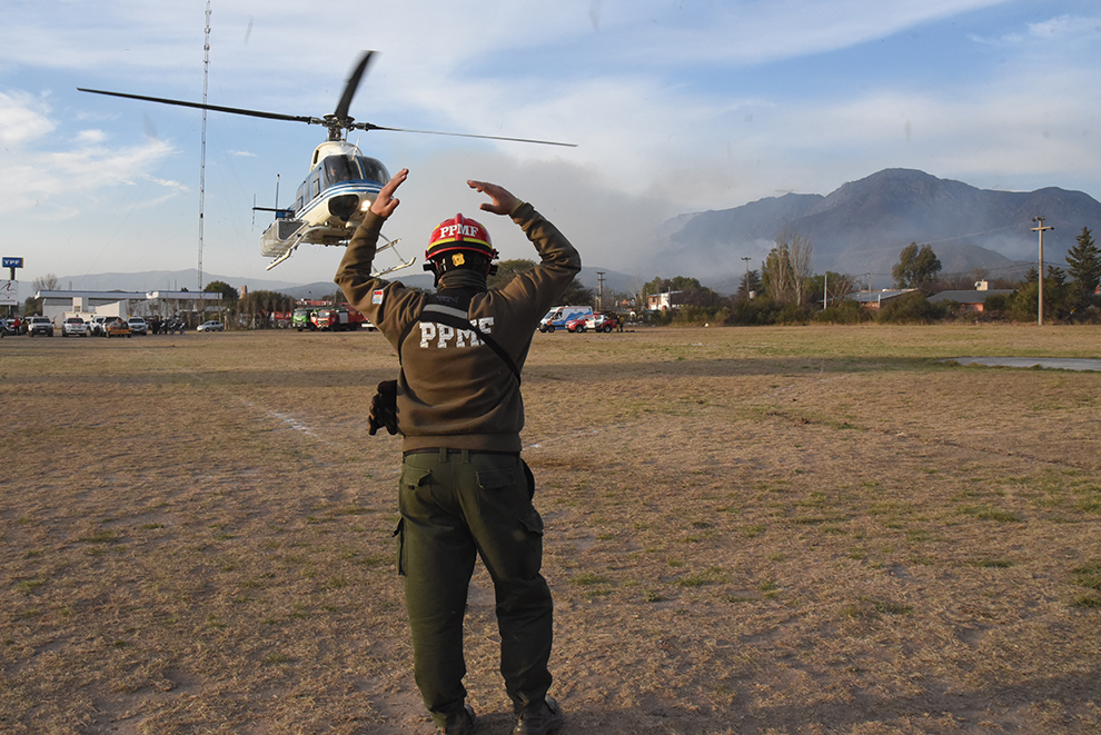 Está controlado en un 90% el incendio en Cerro Uritorco