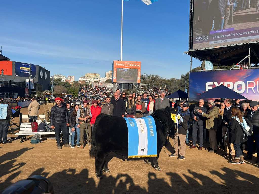 En Palermo, Busso destacó la gestión y el modelo productivo cordobés