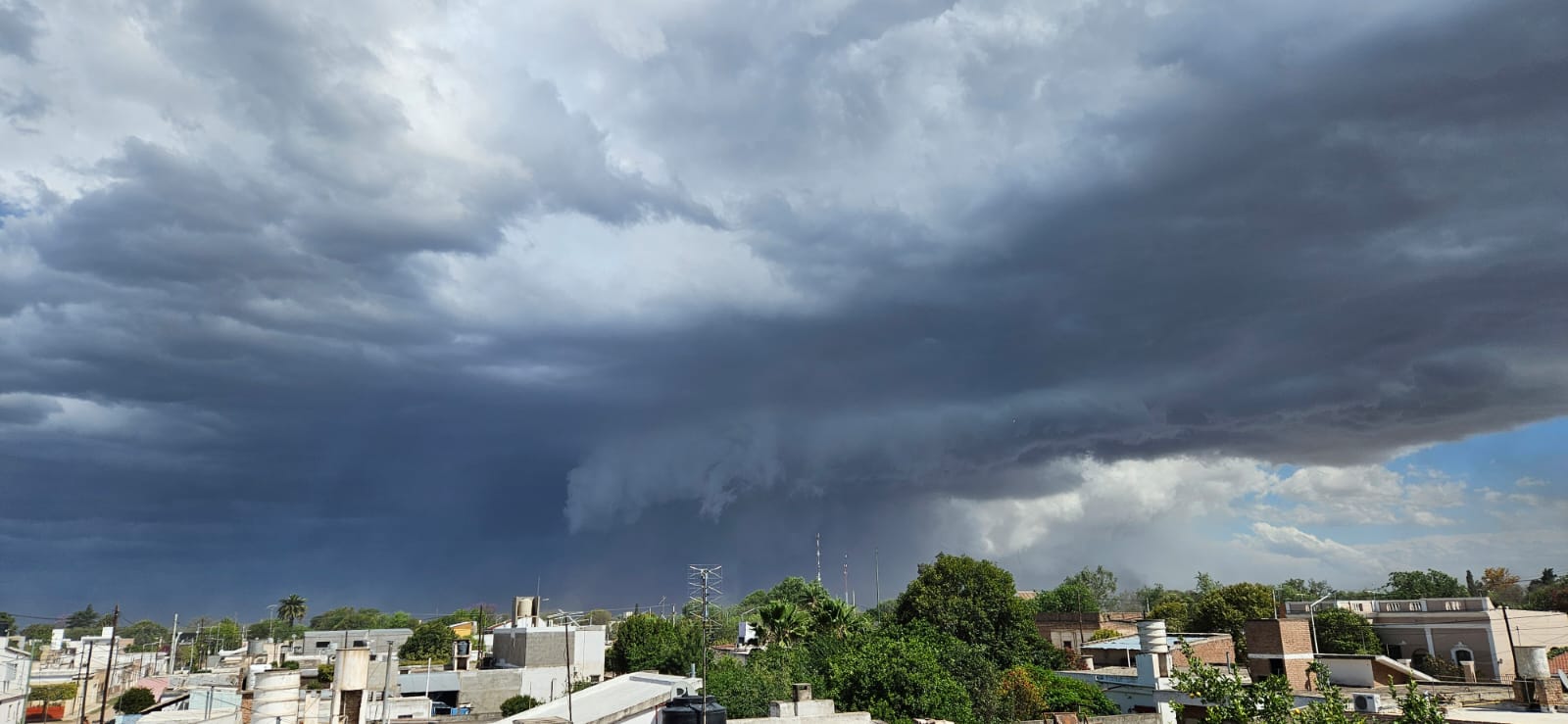 Cae granizo en distintos puntos de la provincia de Córdoba