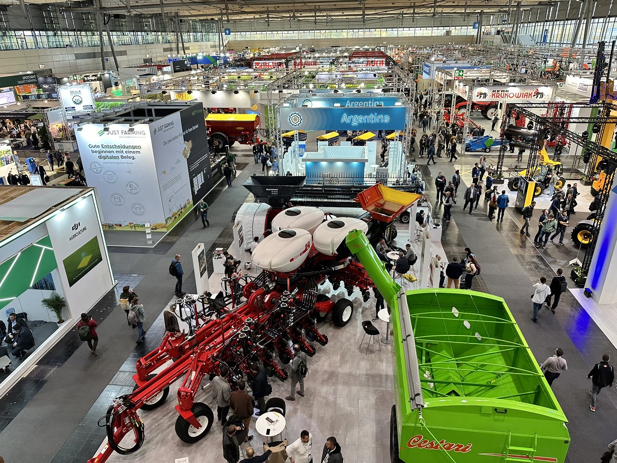 Agritechnica: presentaron Agrinova, la marca del sector de la maquinaria agrícola argentina para fortalecer el comercio exterior
