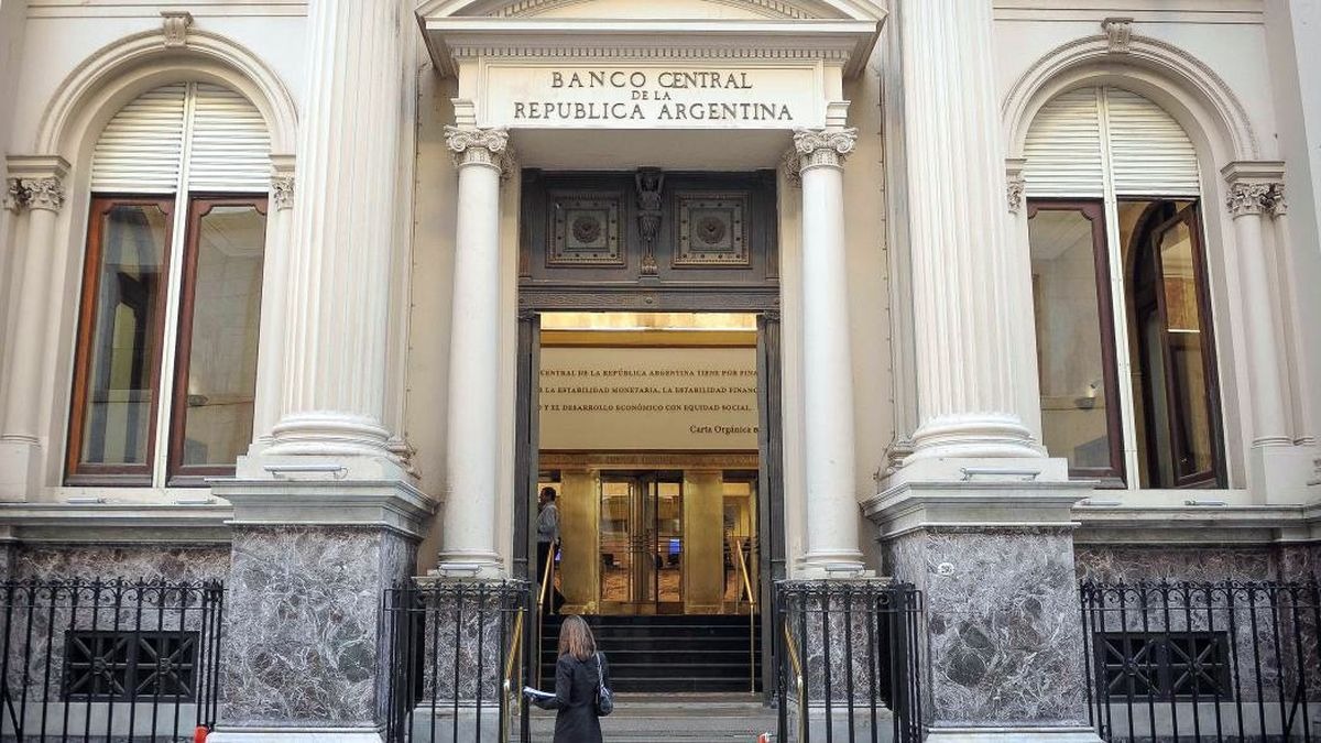 El campo reclama que no se renueve el recargo en las tasas dispuesto por el Banco Central