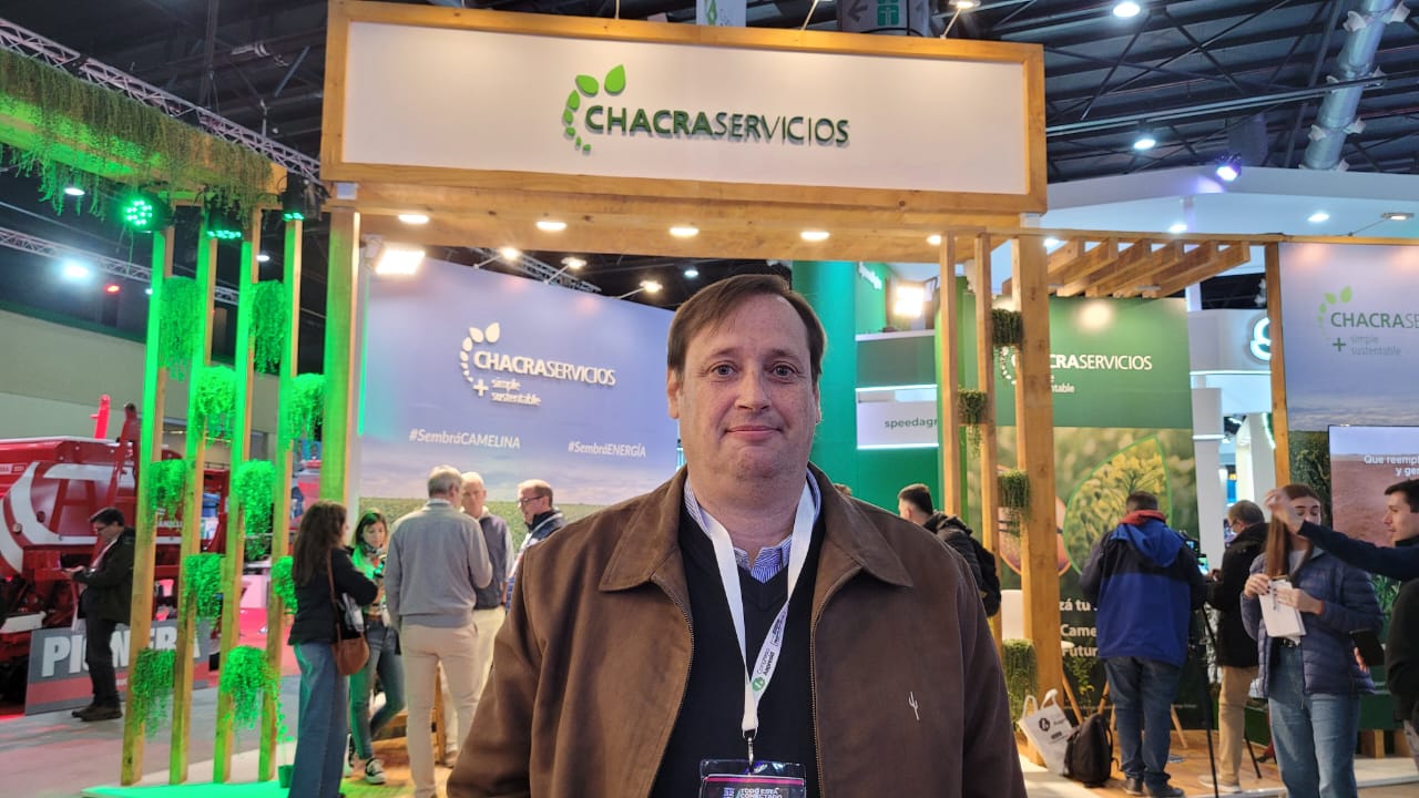 Chacraservicios fue protagonista en Aapresid al presentar los conocimientos y experiencias con Camelina 