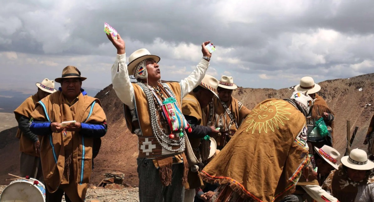 Día de la Pachamama: además de tomar caña con ruda, ¿qué otros rituales se pueden hacer?