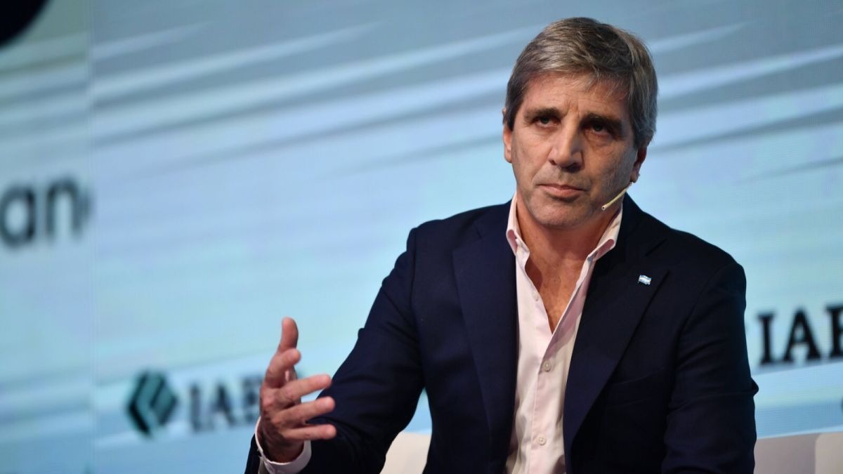 Caputo respondió a los gobernadores: