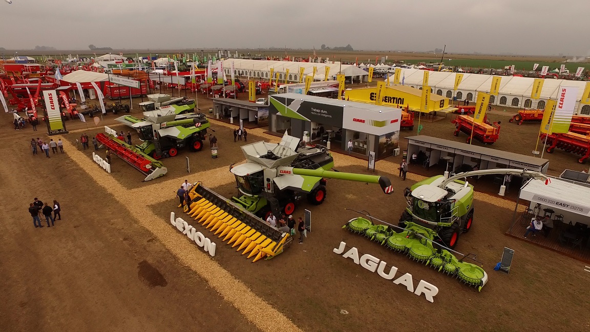 La potencia del tractor AXION será protagonista del stand de CLAAS en Agroactiva