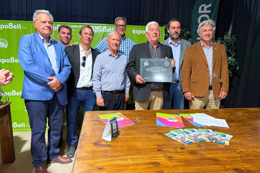 ExpoBell: Busso encabezó la apertura de la muestra que vuelve tras 20 años