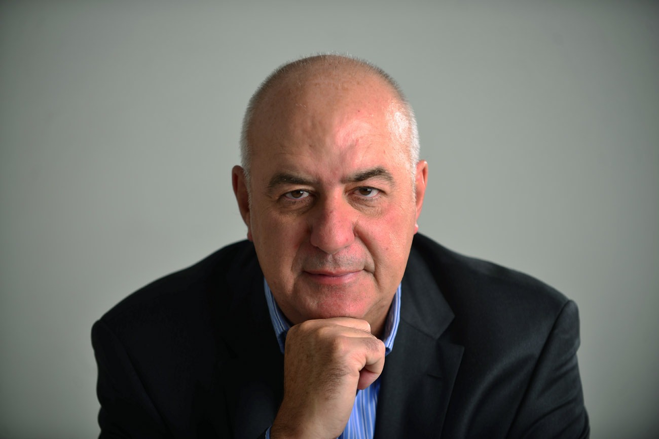 Luis Macario: “Argentina no solo cobra mucho, sino que cobra mal”