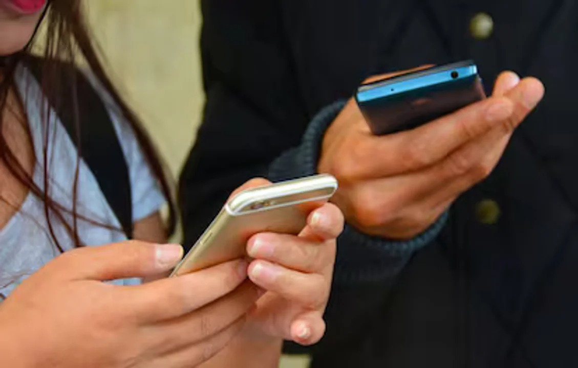 Falla Masiva en Internet: Millones de Usuarios de X, ChatGPT y Otros Servicios Afectados