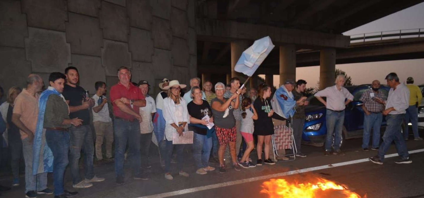 Productores santafesinos analizan un corte total de ruta y ratificaron la marcha a Buenos Aires