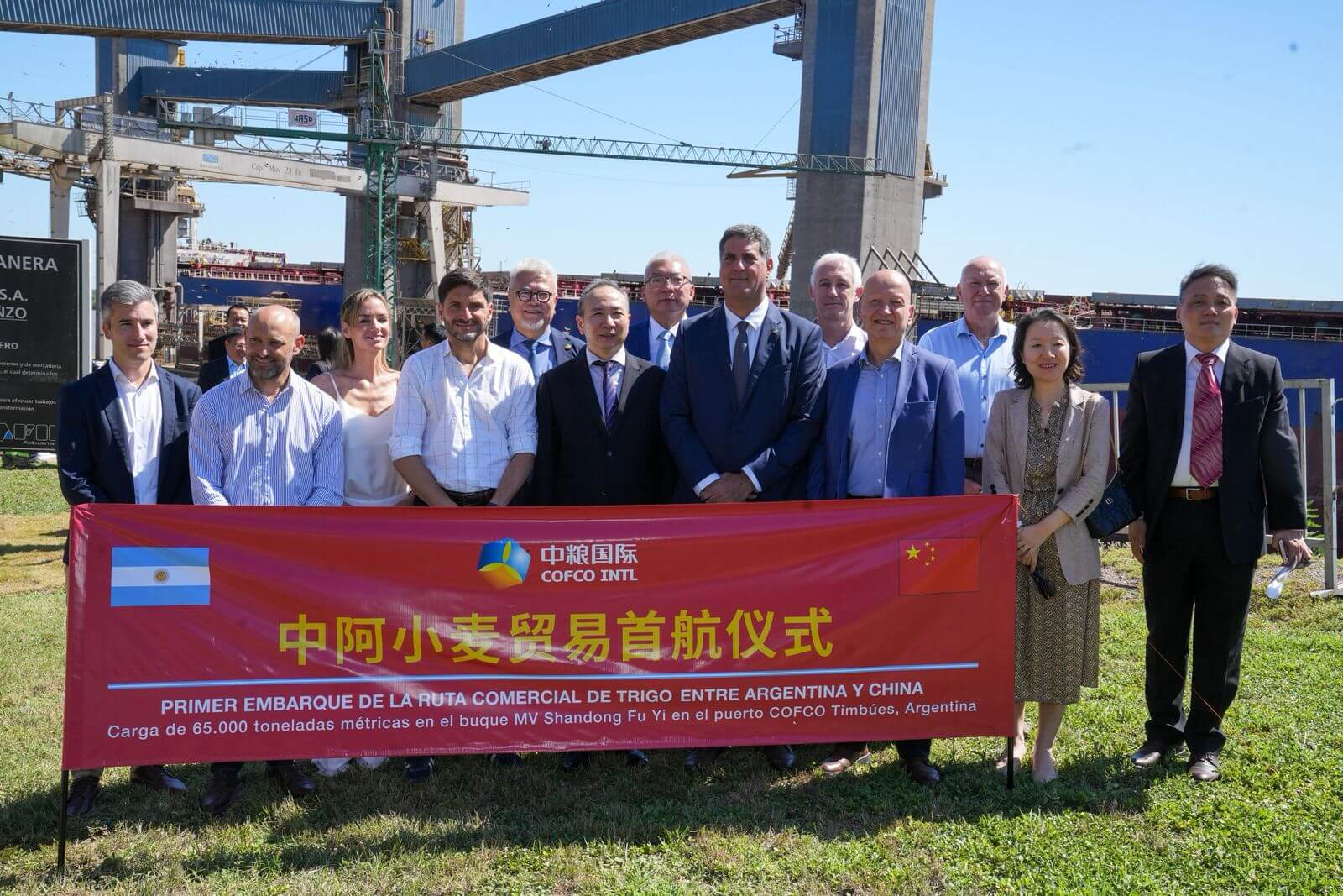 Histórico primer envío de trigo argentino a China desde el puerto de Timbúes