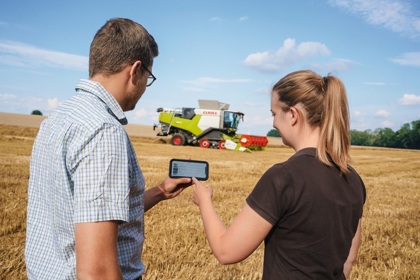 ¿Por qué cosechar con CLAAS permite ahorrar casi medio millón de pesos por día?