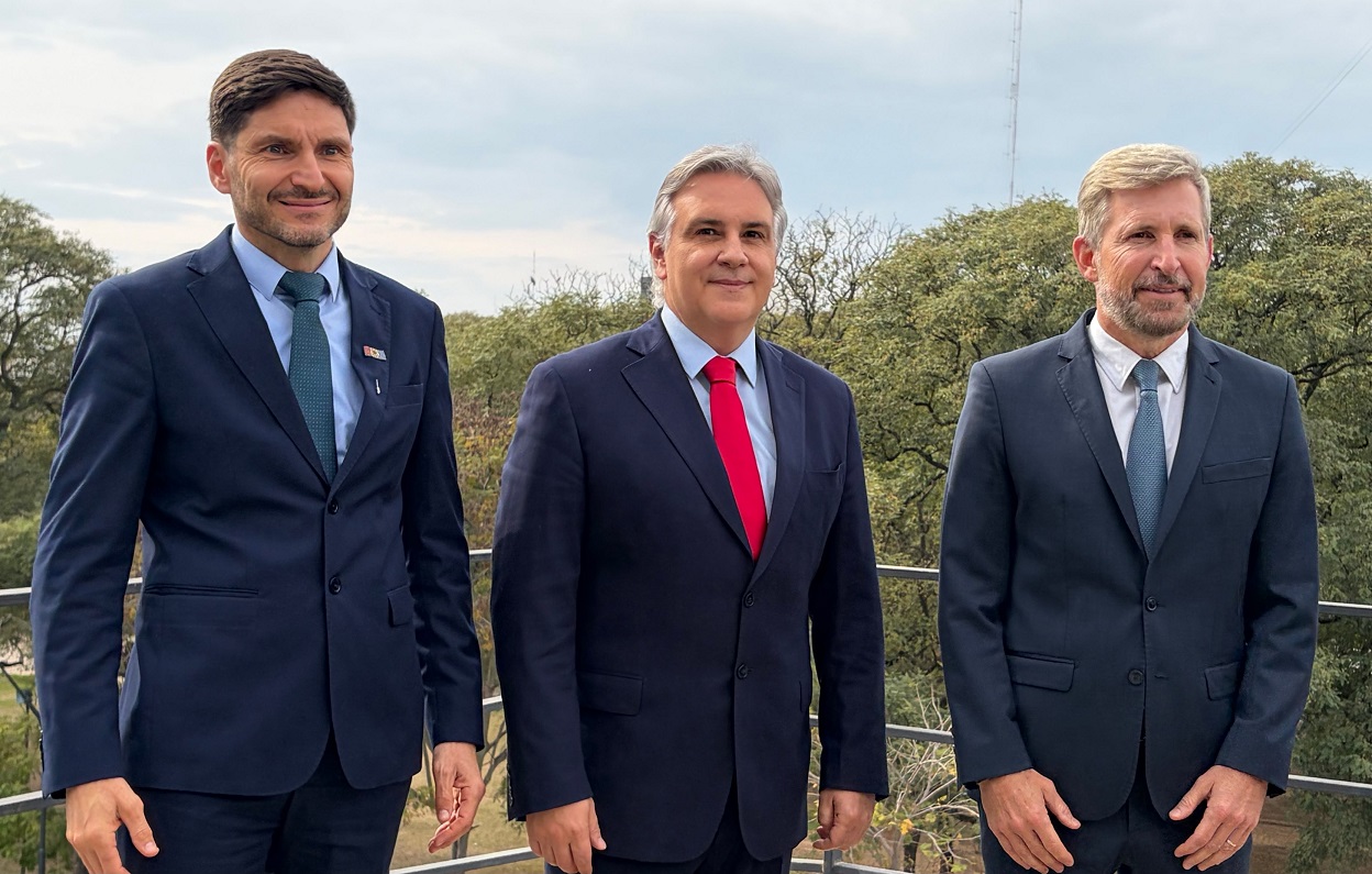 Llaryora, Pullaro y Frigerio inauguraron la Casa de la Región Centro en la ciudad de San Francisco