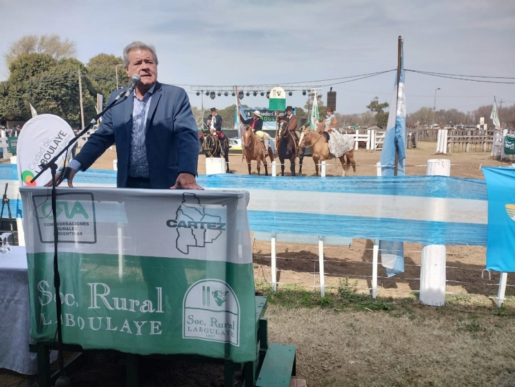 Expo Laboulaye: Busso participó de la inauguración oficial 