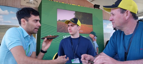 John Deere apoyando el desarrollo de jóvenes, estudiantes en sus primeros pasos en la agricultura digital