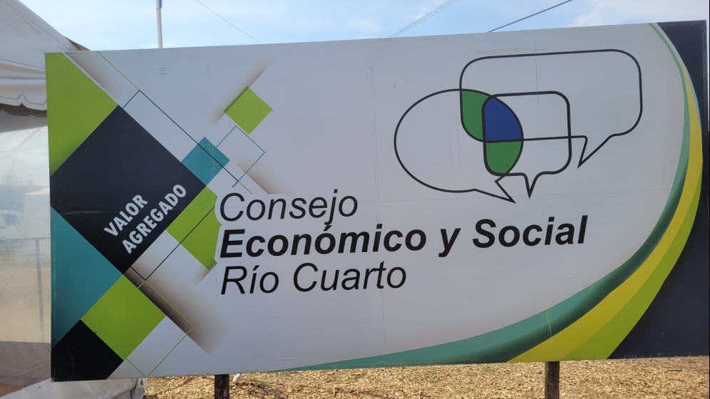 Una multitud disfruta de la 89 edición de la Exposición Rural de Rio Cuarto