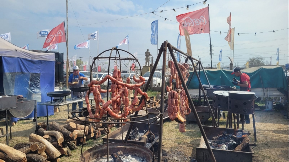 Una multitud disfruta de la 89 edición de la Exposición Rural de Rio Cuarto