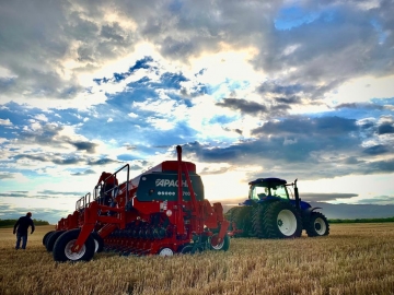 Apache se prepara para estrenar la nueva sembradora 99000 en Expoagro